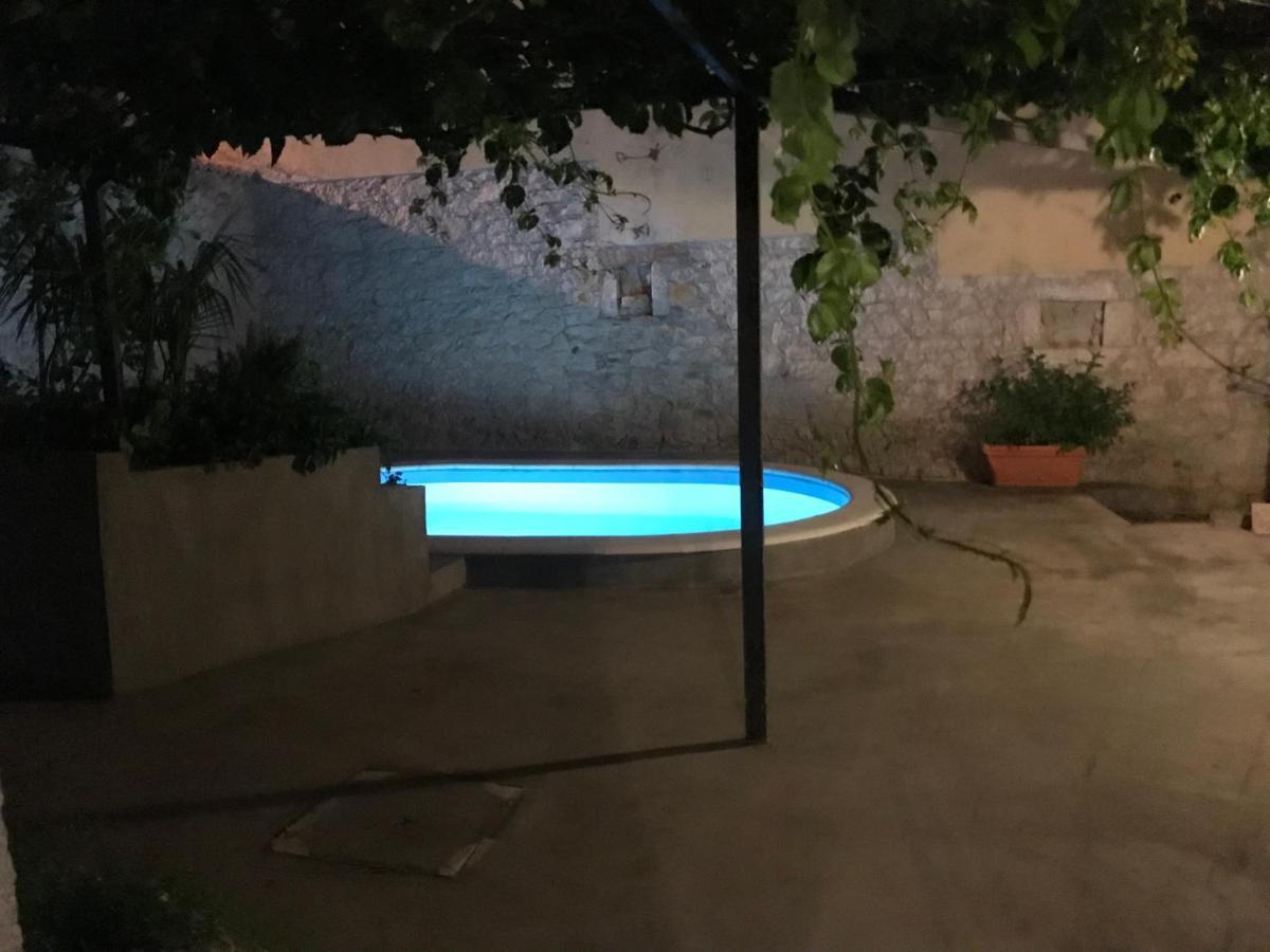 Dalmatian Rustic House Villa Petrcane Exterior photo