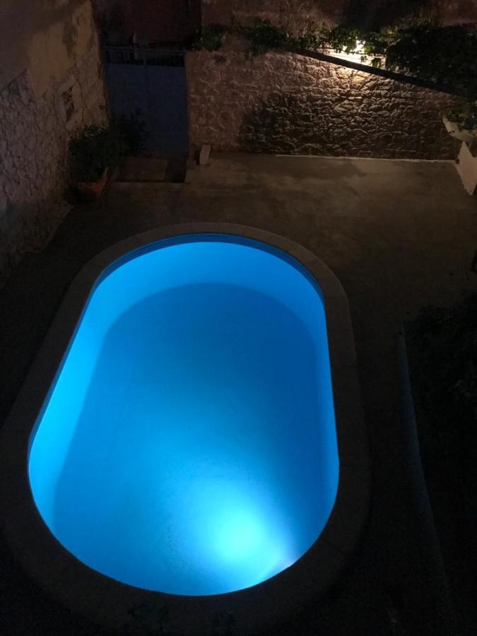Dalmatian Rustic House Villa Petrcane Exterior photo